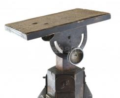 Antik műtermi fényképezőgép állvány. Masszív, állatható. Fa, réz. 99-150 cm