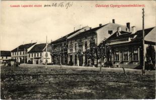 Gyergyószentmiklós, Gheorgheni; Kossuth Lajos téri részlet, Szilágyi szálloda és cukrászda, Málnásy Kristóf üzlete. Kossuth nyomda kiadása / square, hotel, confectionery, shops (r)