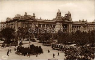 Budapest V. Szabadság tér, Tőzsdepalota, villamos. Csiky Foto