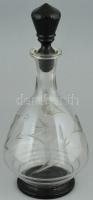 Likőrös üveg dugóval, kopásnyomokkal, m: 29,5 cm