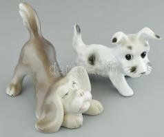 2 db porcelán kutya, kézzel festett, jelzett, kis kopásnyomokkal, h: 14 és 18 cm
