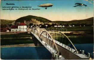 1915 Munkács, Mukacheve, Mukacevo; Latorca híd háttérben a Kárpátok, léghajó és repülőgép / Latorica river, bridge, airship and aircraft (EK)