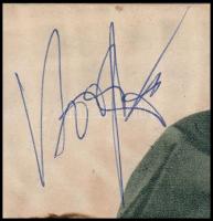 Koós János (1937-2019) táncdal énekes aláírása egy 'Sportolj Velünk' újságcikk kivágás cím...