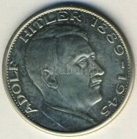 DN "Adolf Hitler" modern ezüstözött fém érem, fantáziakiadás T:2