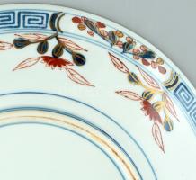 Kínai porcelán dísztál, kopott, jelzés nélkül. d:31cm