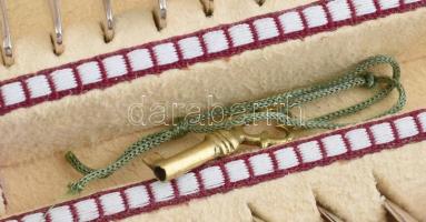 12 személyes ezüst (Ag) evőeszköz készlet, nettó: 4504 g., összesen 99 darab evőeszköz, vágott angol...