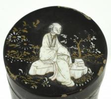 Japán lakk doboz, erősen sérült, javításra, restaurálásra szorul. m: 8,5 cm