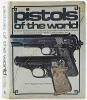 Ian V. Hogg - John Weeks: Pistols of the world. London,1978, Arms and Amour Press. Angol nyelven. Fekete-fehér fotókkal illusztrált. Kiadói egészvászon-kötés, kiadói szakadt, javított papír védőborítóban, az elülső szennylapon tollas jegyzettel.