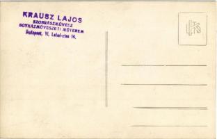 Budapest VIII. Mária Kongregáció főoltára. Krausz Lajos szobrászművész, oltárépítő. photo