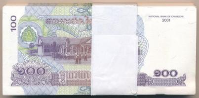 Kambodzsa 2001. 100R (100x) kötegelővel, sorszámkövetők T:I,I- Cambodia 2001. 100 Riels (100x) with ...