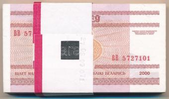 Fehéroroszország 2000. 5R (94x) kötegelővel, sorszámkövetők T:I,I-
Belarus 2000. 5 Rublei (94x) wit...