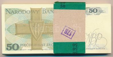 Lengyelország 1988. 50Zl (80x) eredeti sérült kötegelővel, közte sorszámkövetők T:I-II
Poland 1988....