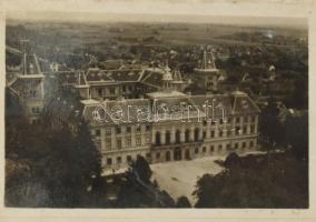 cca 1940 Zombori emlék 22 képet tartalmazó leporelló gyöngyházszín bakelit borítással 4x6 cm. Sérült