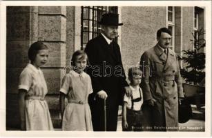 Besuch des Reichskanzlers in Neudeck / Hindenburg and Hitler