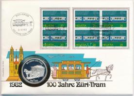 Svájc 1982. "100 éves a Züri-villamos 1882-1892" jelzett Ag emlékérem, érmés borítékban, bélyeggel és bélyegzéssel (0.999) T:PP  Switzerland 1982. "100 jahre Züri-Tram 1882-1892" hallmarked Ag commemorative medallion in coin envelope, with stamp and cancellations (0.999) C:PP