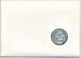 Svájc 1982. "GENS VNA SVMVS / 25. Sakkolimpia - Luzern 1982" jelzett Ag emlékérem, érmés b...