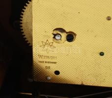 Junghans art deco kandallóóra, feles ütős, ingajáratos szerkezettel. Működő, jó állapotban 55 cm