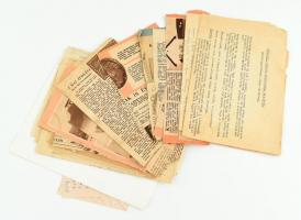 cca 1920-1960 Receptgyűjtemény, benne újságkivágások, gépelt íratok, 2 db modern wordben írt dokumentummal, borítékban, változó állapotban.