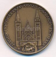 1980. "Szent Gellért / Szeged MDCCCLXXX - Árvízi fogadalom MCMLXXX" bronz emlékérem (42,5m...