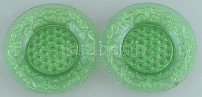 2 db régi, zöld, üveg tányér. formába öntött. d: 16 cm