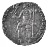 Római Birodalom / Trier / Arcadius 392-395. Siliqua Ag (0,81g) T:2 repedezett, patina
Roman Empire ...