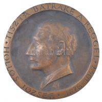 Lapis András (1942- ) 1977. Tiszta bátraké a reggel - Hollós József 1876-1947 / 1877-1977 kétoldalas, öntött bronz plakett (103mm) T:1-