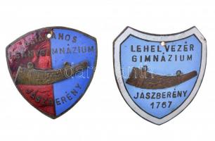 ~1940. "Általános Leánygimnázium Jászberény" + "Lehel Vezér Gimnázium Jászberény 1767" 2xklf zománcozott Br sapkajelvény, mindkettő hátoldalán átüt az előlapi szöveg T:1-,2 kis zománchibák