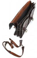 Monarchy tiszta bőr aktatáska, lovas motívummal. 30x41 cm