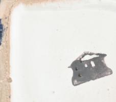 Habán múzeumi másolat, butykos, kézzel festett kerámia, fém rátéttel, mázrepedésekkel, m:26 cm, jelz...