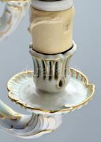 Bakos Éva falikar, kézzel festett porcelán, kopásnyomokkal, jelzett, m:20cm