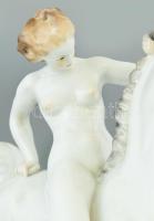 Herendi Tertia nagyméretű amazon, Lőte Éva tervei alapján készült, színesen festett porcelán figura....