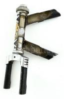 Régi bicikli vázrész, nyaktáblával, rajta felirat: "Grand Prix". Kopott, 30x16cm