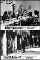 1972 ,,Alfredo, Alfredo című olasz-francia film tizenegy jelenete, 11 db produkciós filmfotó, 18x24 cm