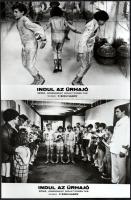 1975 ,,Indul az űrhajó" című szovjet film tizenhárom jelenete, 13 db produkciós filmfotó, 18x24...