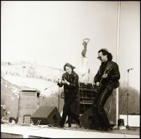 1982 A Korál együttes fellépése, Menesdorfer Lajos (1941-2005) budapesti fotóművész hagyatékából, 33...