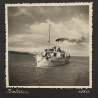 1938-1939 Kirándulások fotóit tartalmazó album, összesen 60 db fotóval, közte több, már-már művészi ...