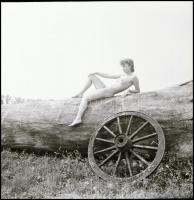 A legszebb és a legnehezebb fotóműfaj az aktfényképezés, Menesdorfer Lajos (1941-2005) budapesti fot...