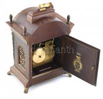 John Warnumk asztali óra, fa tokos, holdfázisos, félütős, működik, kopott, m:27cm