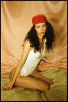 cca 1989 Szexis hölgyek fehérneműben és/vagy anélkül, 7 db vintage NEGATÍV és/vagy DIAPOZITÍV felvét...