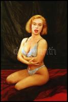 cca 1989 Szexis hölgyek fehérneműben és/vagy anélkül, 7 db vintage NEGATÍV és/vagy DIAPOZITÍV felvét...