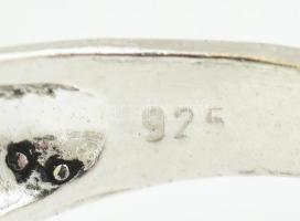 Ezüst (Ag) párducfejes gyűrű markazittal, jelzett, méret: 58, bruttó: 5,77 g