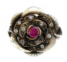 Ezüst (Ag) rózsás gyűrű, jelzett, méret: 55, bruttó: 11,79 g