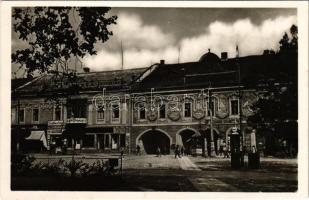 1948 Igló, Zipser Neudorf, Spisská Nová Ves; Dom Matice slovenskej / Matica ház, Alexander Schwartz, Balogh üzlete, Hitelbank / culture house, shops, bank