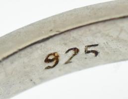 Ezüst (Ag) ékszerszett zöld kővel, nyaklánc, gyűrű, fülbevalópár, bruttó: 13 g