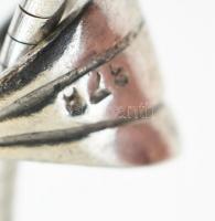 Ezüst (Ag) kígyó nyaklánc piros köves medállal, jelzett, max. h: 43 cm, bruttó: 8,99 g