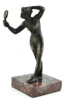 Tükörbe néző nő, bronz, kopott, jelzés nélkül, m:16cm