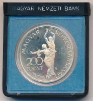 1980. 200Ft Ag "Téli olimpia - Lake Placid" műanyag, sérült "MNB" tokban T:1 (er...