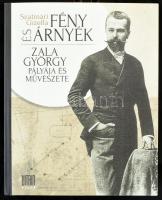 Szatmári Gizella: Fény és árnyék. Zala György pályája és művészete. Szerk.: Péntek Imre. [Zalaegerszeg], 2014., Vitrin. Kiadói papírkötés, Gazdag képanyaggal illusztrált. ceruzás bejelölésekkel, aláhúzásokkal, de alapvetően jó állapotban.   Benne a szerkesztő, Péntek Imre (1942-) költő, kritikus, újságíró által írt autográf levéllel P. Szabó Ernő (1952-2018) művészettörténész, újságíró, kritikus, szakíró részére. Végre elkészült, szerintem nem lett rossz.