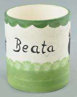 Régi porcelán bögre Beata felirattal, kopott, jelzés nélkül, m:8,5cm