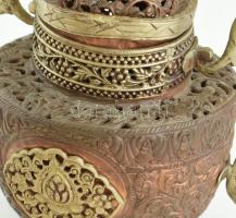 Fém indiai füstölő, oldalán fülekkel,rátétekkel, a felső része sérült, m:21 cm